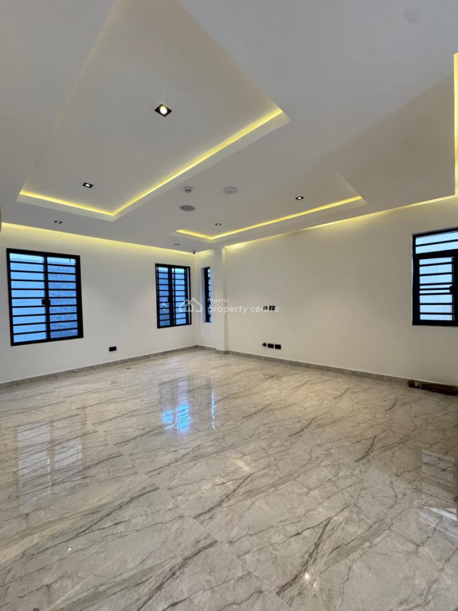 Classy  4 Bedroom Terrace with a Bq, Lekki Phase 1, Lekki, Lagos, Terraced Duplex for Sale