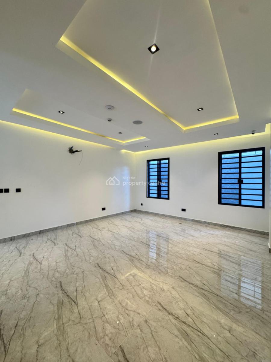 Classy  4 Bedroom Terrace with a Bq, Lekki Phase 1, Lekki, Lagos, Terraced Duplex for Sale