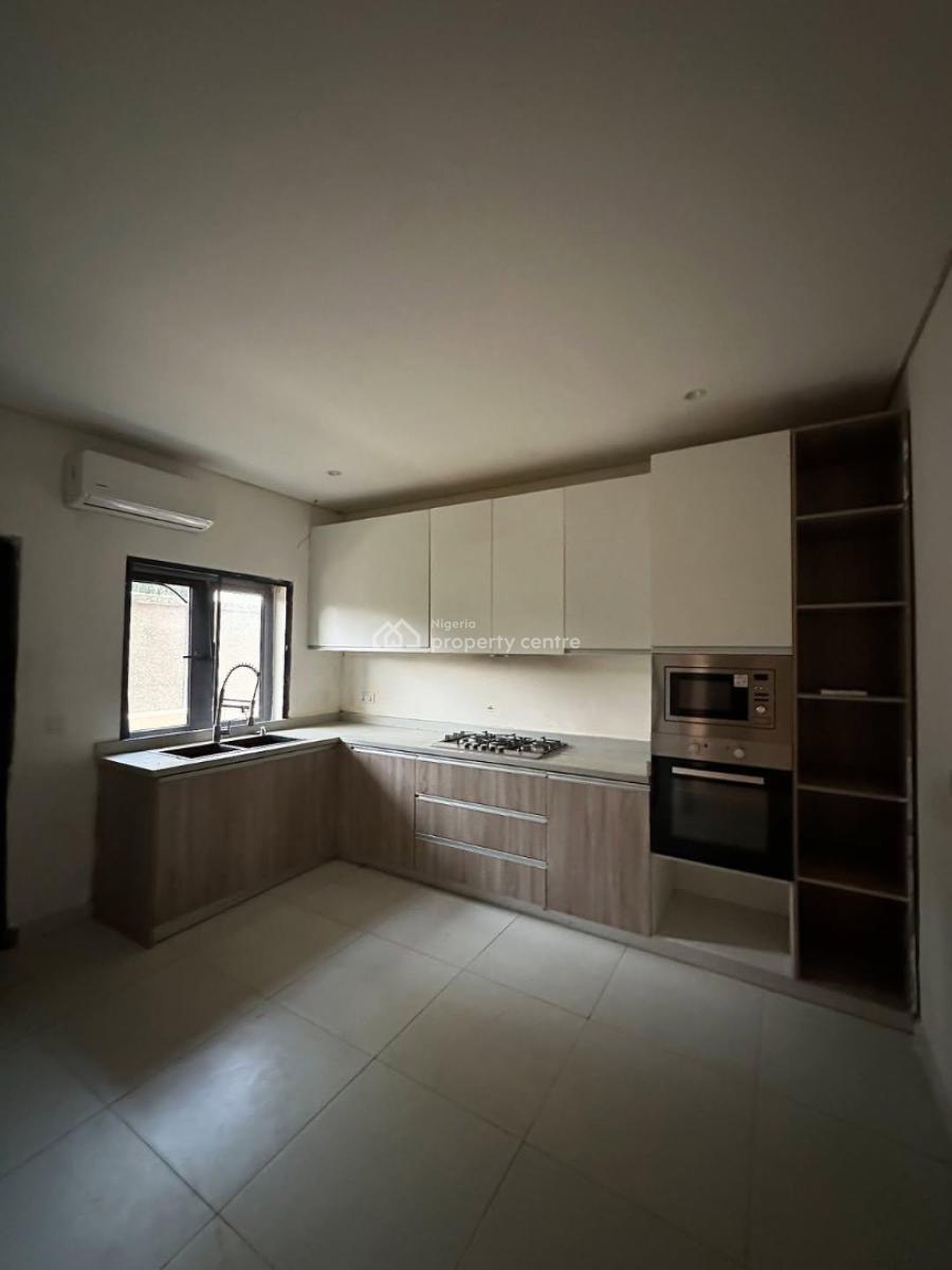 Well Maintained 4 Bedroom Terrace with Bq in a Serene Estate, Lekki Lagos, Lekki Phase 1, Lekki, Lagos, Terraced Duplex for Rent