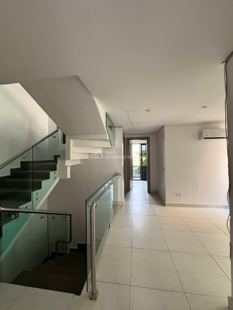 Well Maintained 4 Bedroom Terrace with Bq in a Serene Estate, Lekki Lagos, Lekki Phase 1, Lekki, Lagos, Terraced Duplex for Rent
