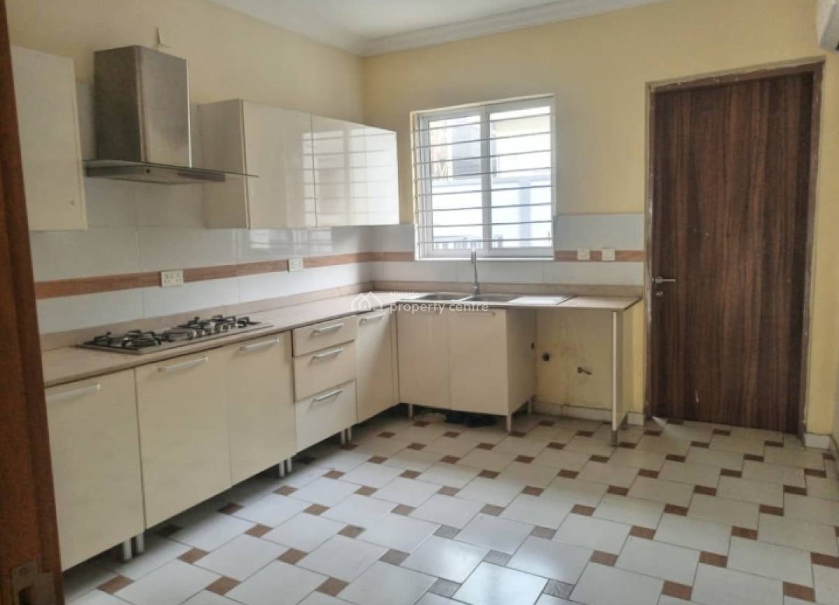 4 Bedroom Terrace House with a Room Bq, Lekki Phase 1, Lekki, Lagos, Terraced Duplex for Sale