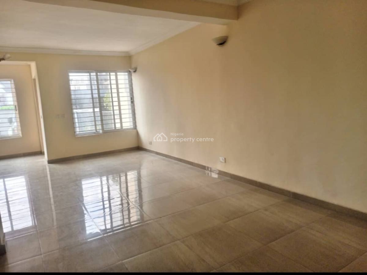 4 Bedroom Terrace House with a Room Bq, Lekki Phase 1, Lekki, Lagos, Terraced Duplex for Sale
