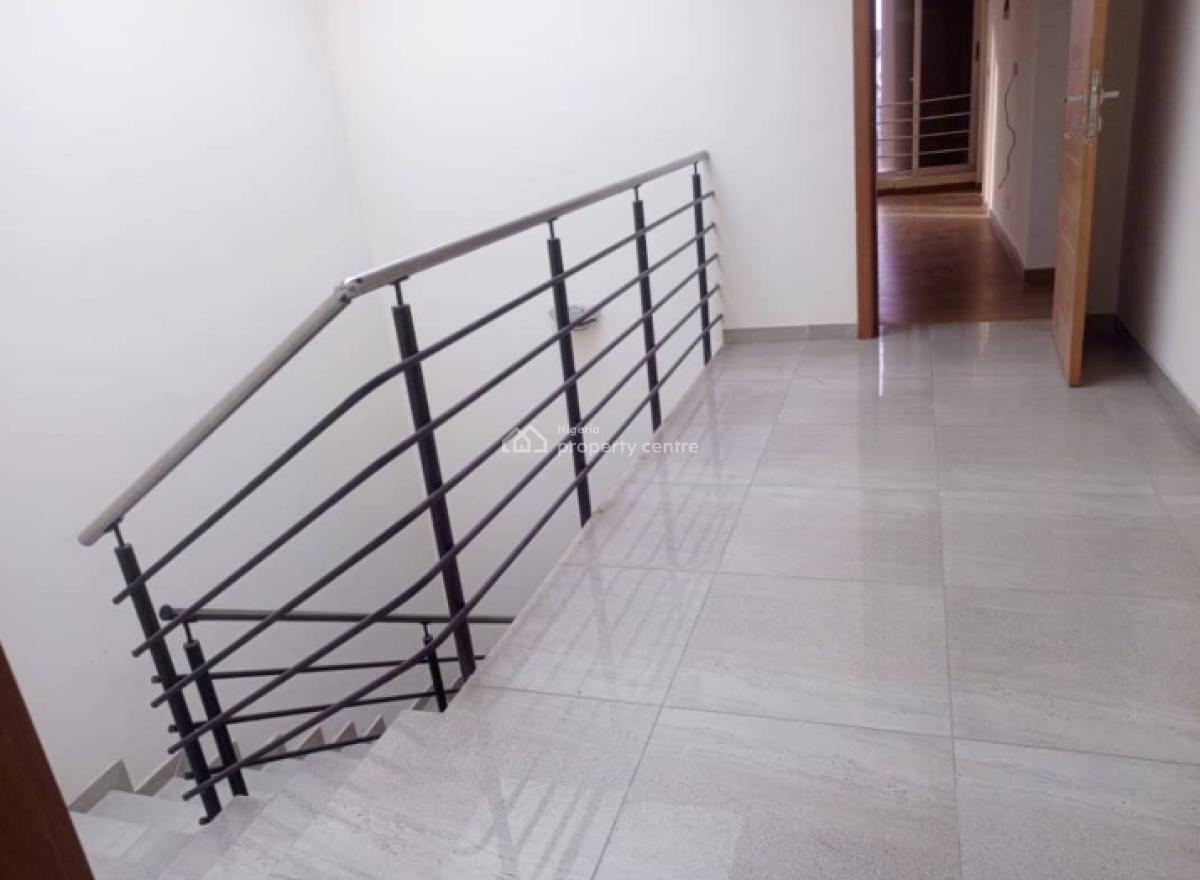 4 Bedroom Terrace House with a Room Bq, Lekki Phase 1, Lekki, Lagos, Terraced Duplex for Sale