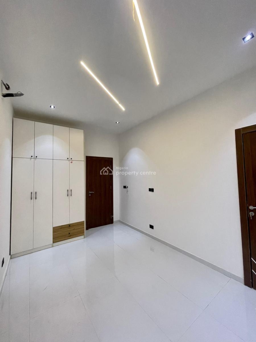 Distinguished 4 Bedroom Fully Detached Duplex with Bq, Ikota, Lekki, Lagos, Detached Duplex for Sale