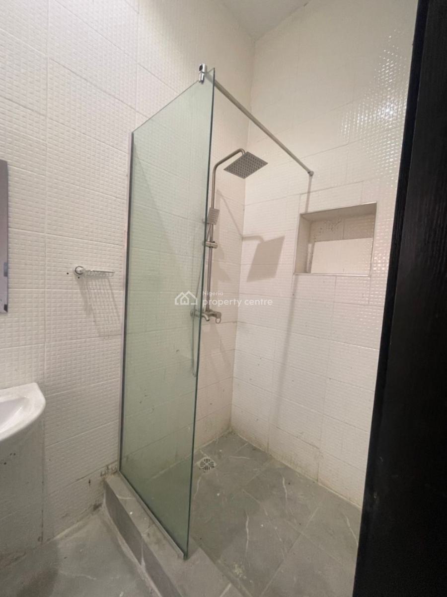 Newly Renovated 4 Bedroom Semi Detached & Bq, Lekki Phase 1, Lekki, Lagos, Semi-detached Duplex for Rent
