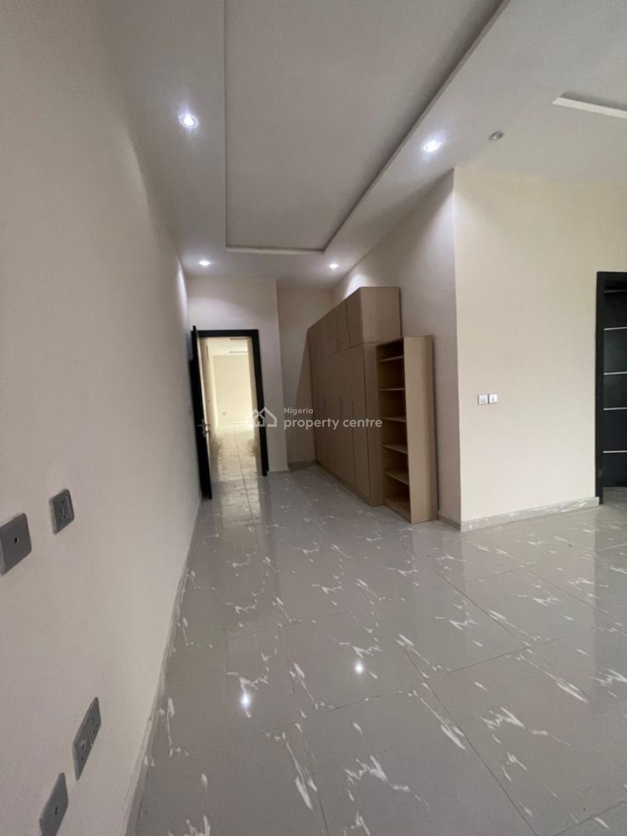Newly Renovated 4 Bedroom Semi Detached & Bq, Lekki Phase 1, Lekki, Lagos, Semi-detached Duplex for Rent