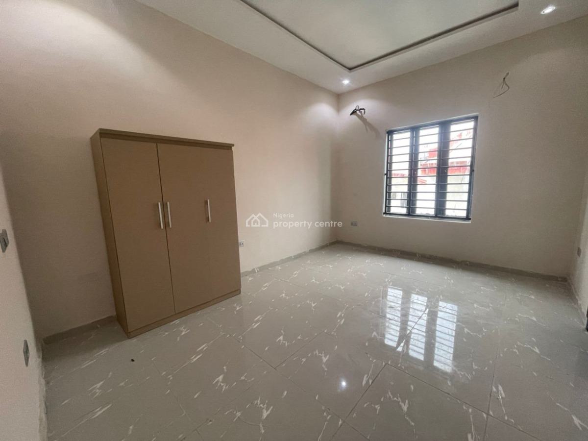 Newly Renovated Semi-detached Duplex, Off Admiralty Way, Lekki Phase 1, Lekki, Lagos, Semi-detached Duplex for Rent