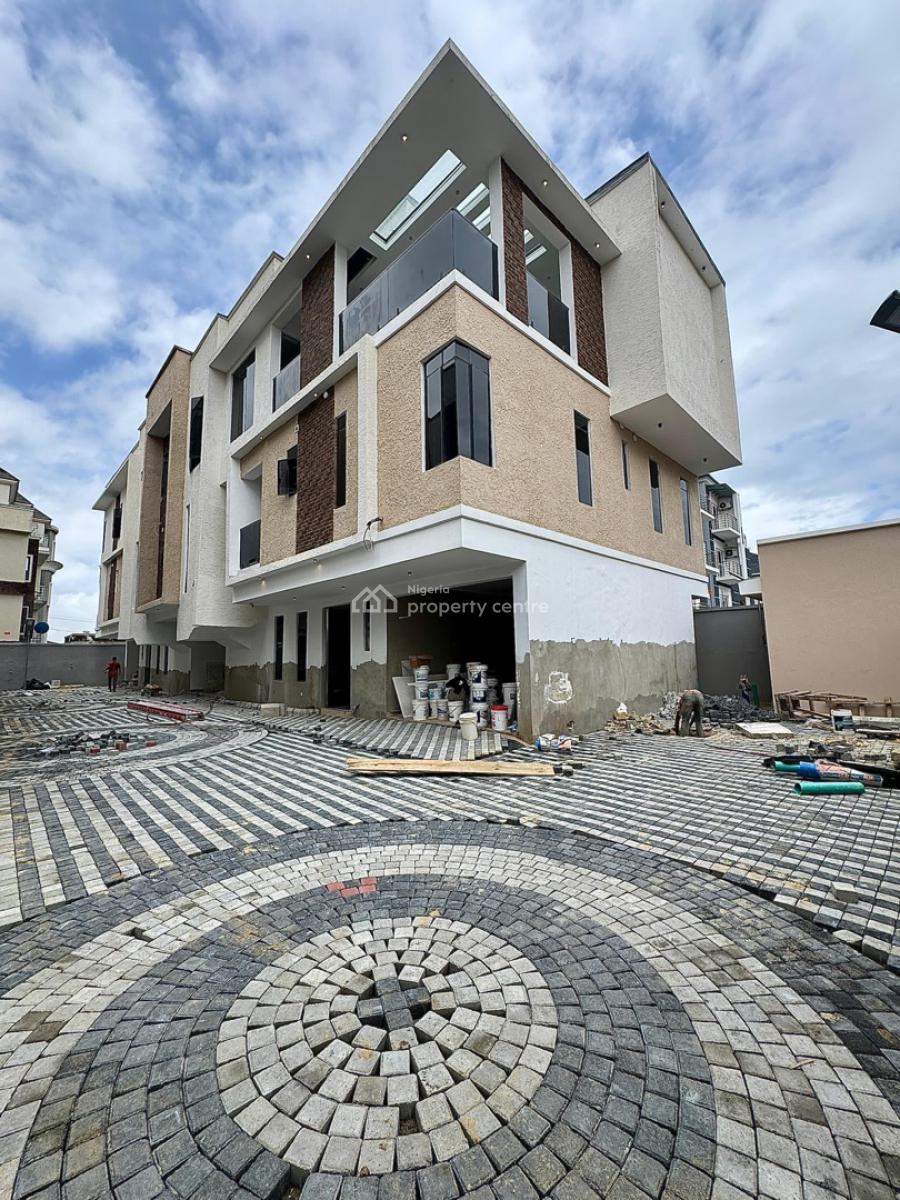 Classy  4 Bedroom Terrace with a Bq, Lekki Phase 1, Lekki, Lagos, Terraced Duplex for Sale