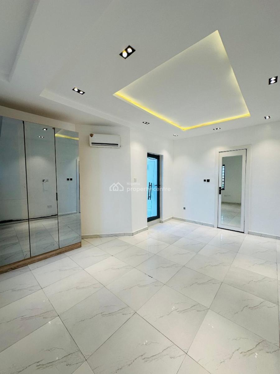 Beautiful 2 Bedroom Apartment with Communal Pool., Ikate, Lekki, Lagos, Block of Flats for Sale