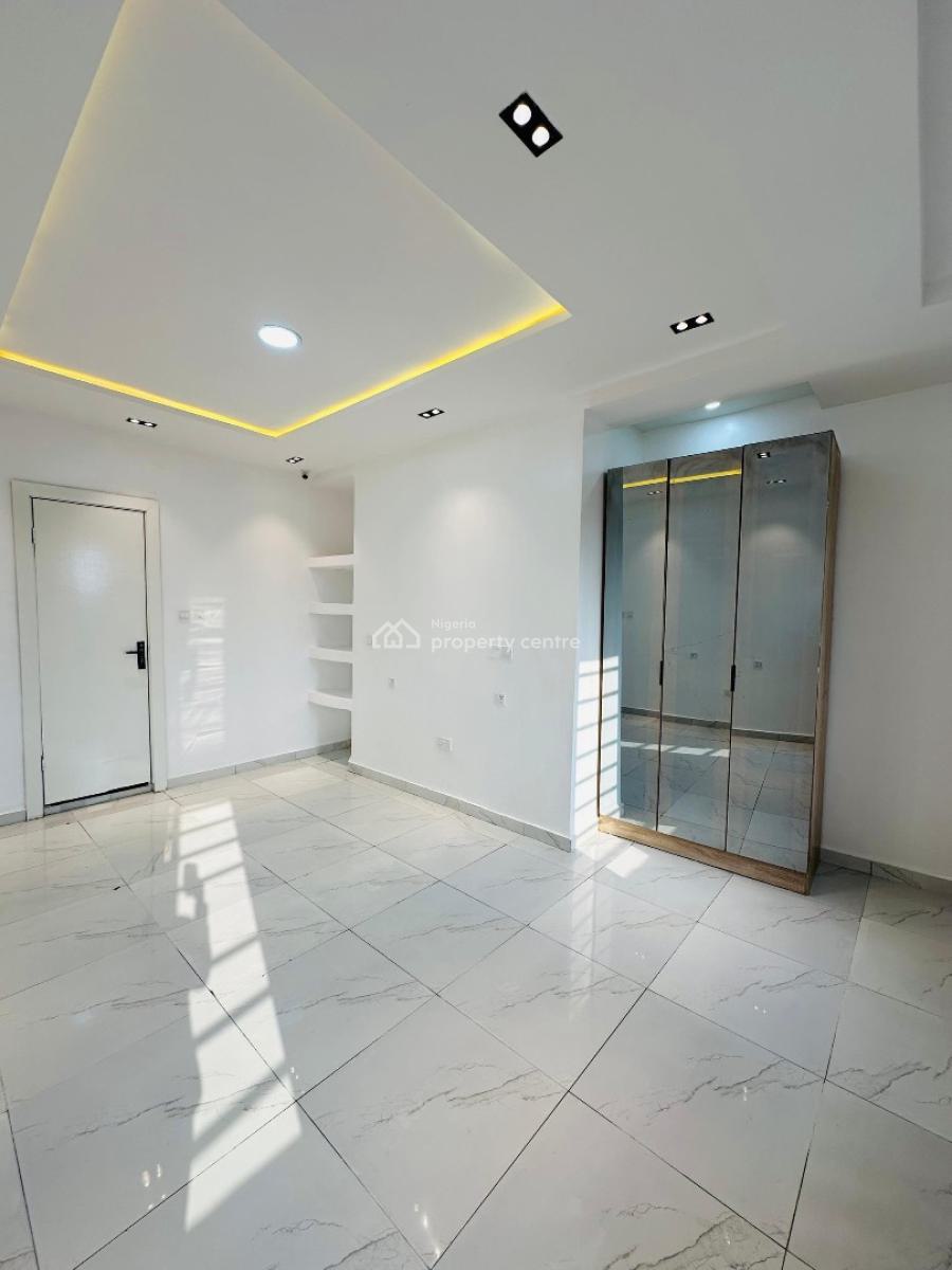 Beautiful 2 Bedroom Apartment with Communal Pool., Ikate, Lekki, Lagos, Block of Flats for Sale