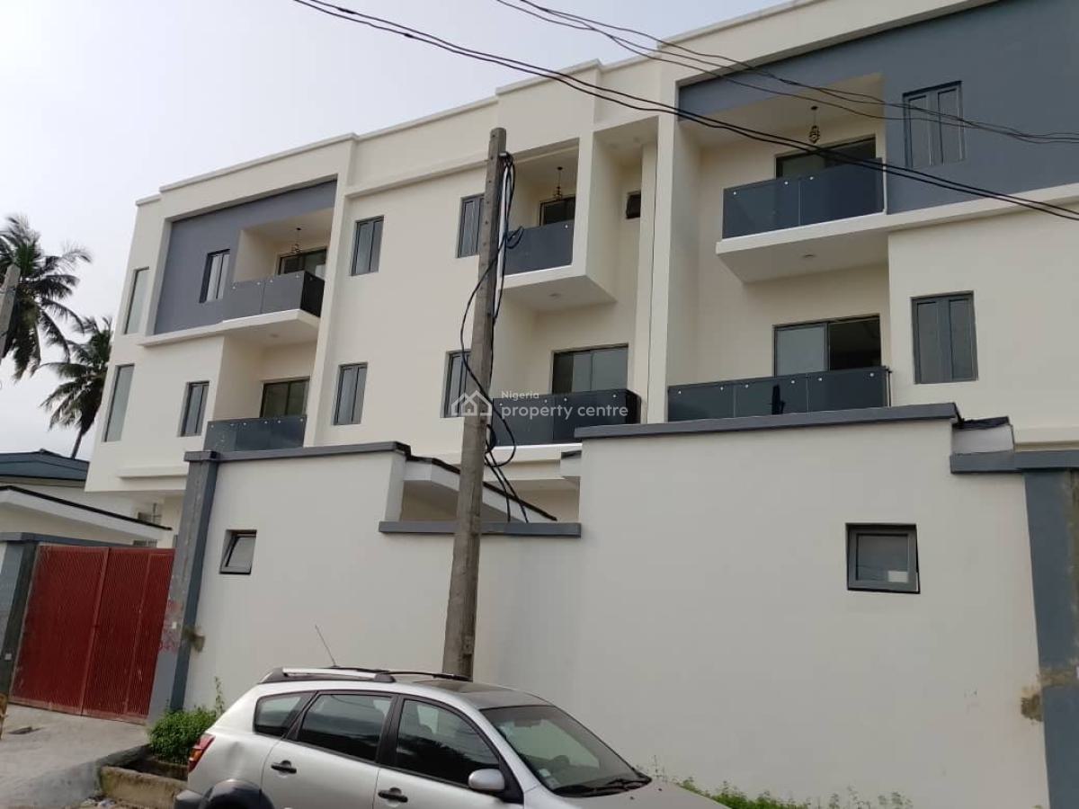 Newly Built Four Bedroom Terrace with Excellent Faclities, Obanikoro, Shomolu, Lagos, Terraced Duplex for Sale