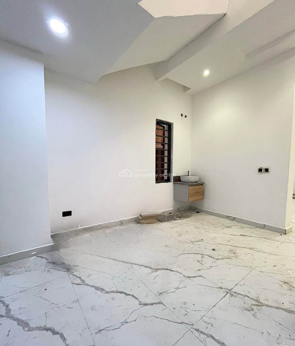 Deluxely Built 3 Bedroom Fully Detached Duplex with Bq, Extension, Omole Phase 2, Ikeja, Lagos, Detached Duplex for Sale