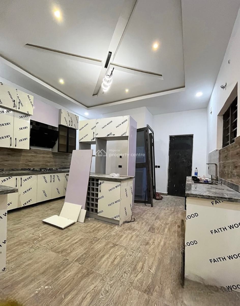 Deluxely Built 3 Bedroom Fully Detached Duplex with Bq, Extension, Omole Phase 2, Ikeja, Lagos, Detached Duplex for Sale