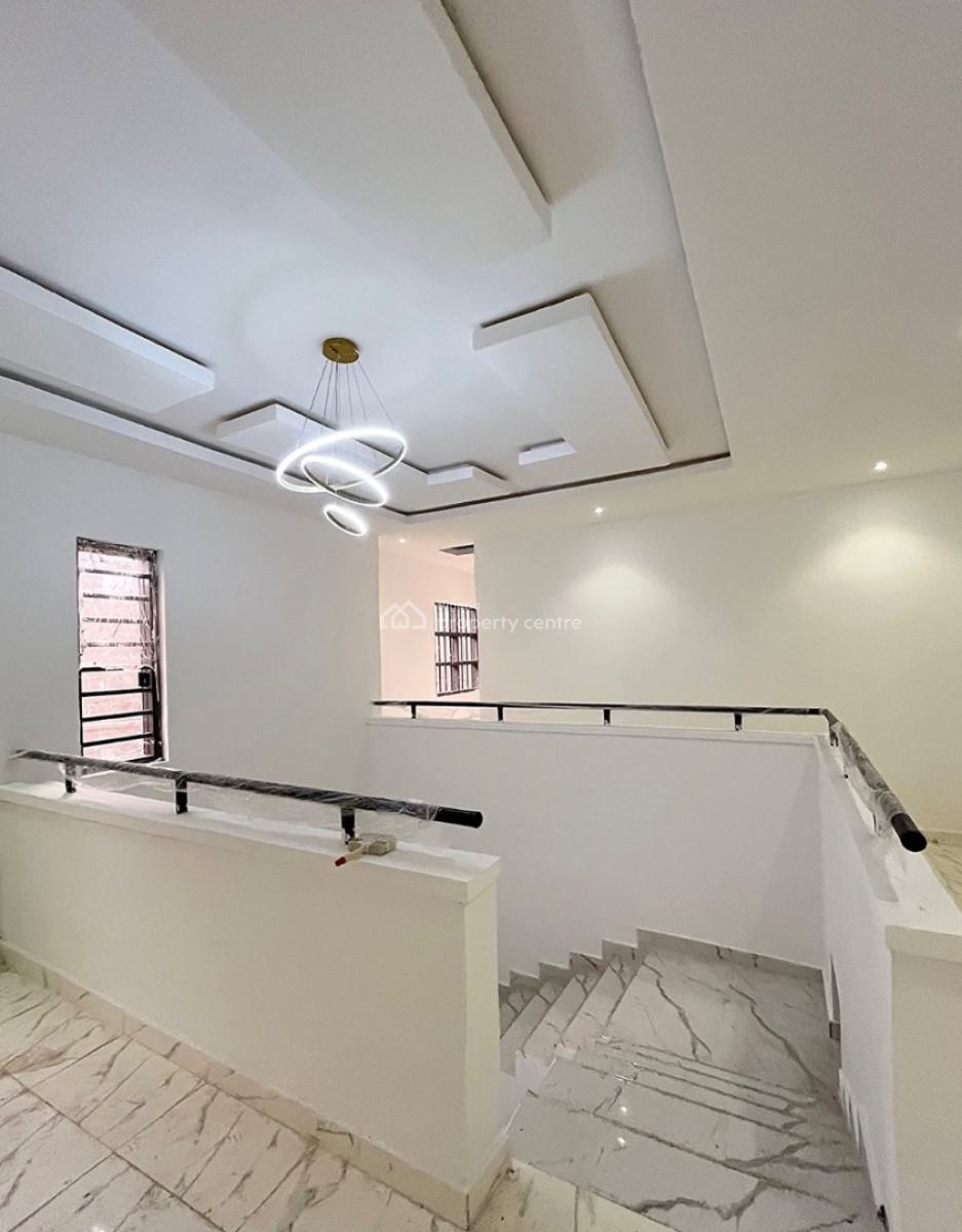 Deluxely Built 3 Bedroom Fully Detached Duplex with Bq, Extension, Omole Phase 2, Ikeja, Lagos, Detached Duplex for Sale