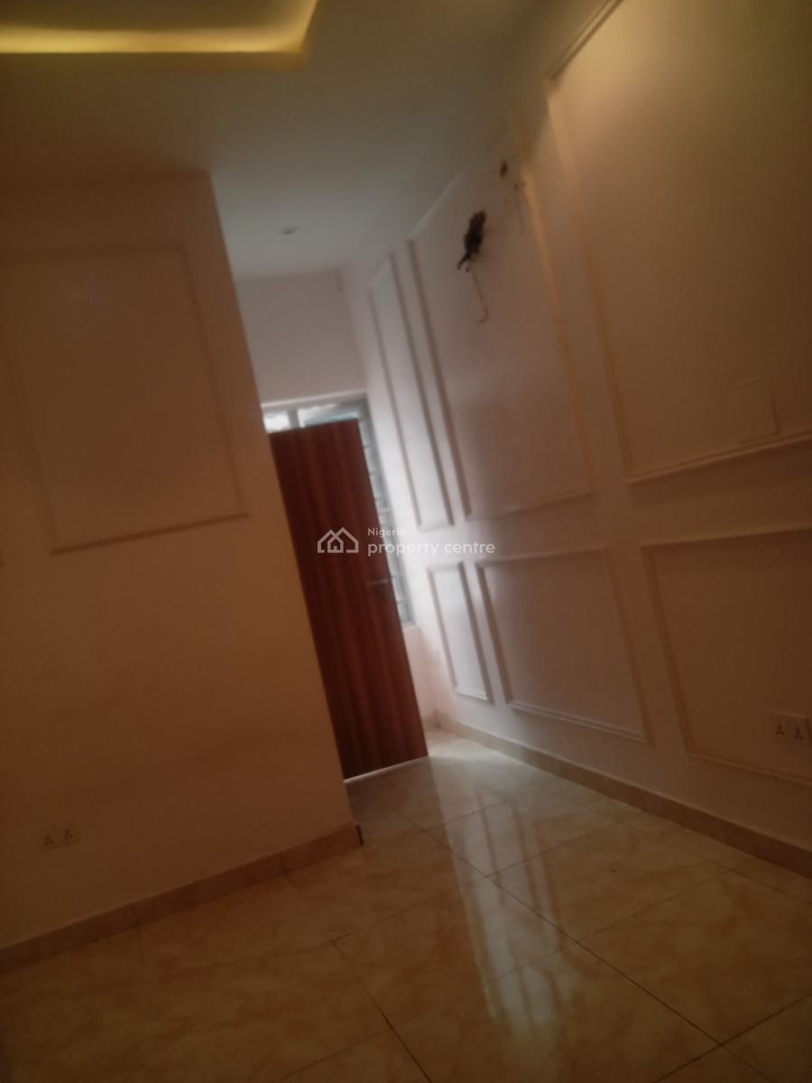 Lovely Fine 2 Bedrooms Flat, Upstair, Marshy Hill Estate, Addo Road, Ajah, Lagos, Flat / Apartment for Rent