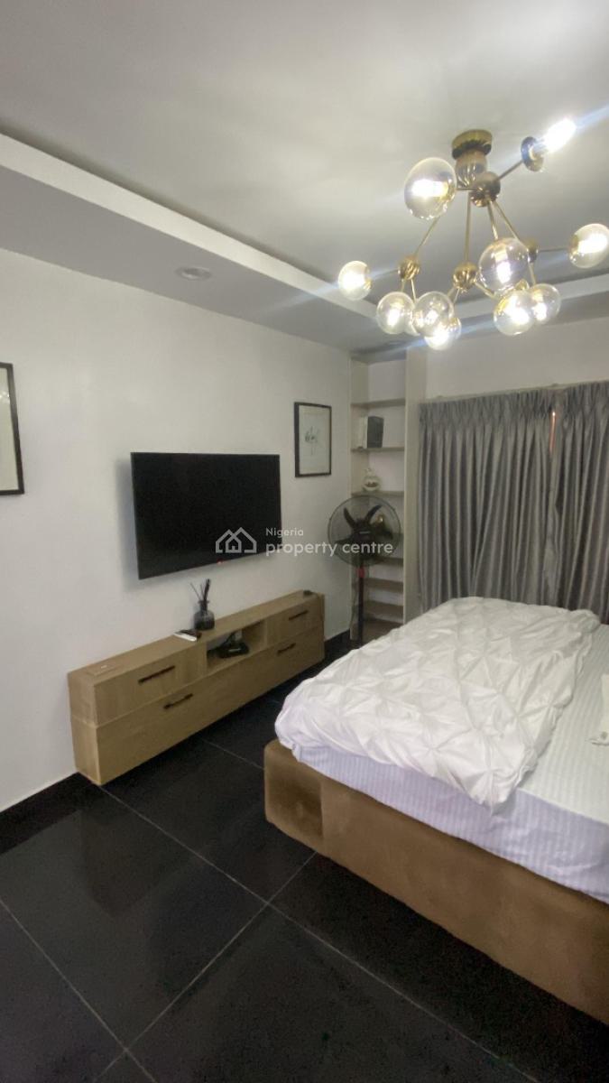 3 Bedrooms Apartment, Ebute Metta East, Yaba, Lagos, Flat / Apartment Short Let