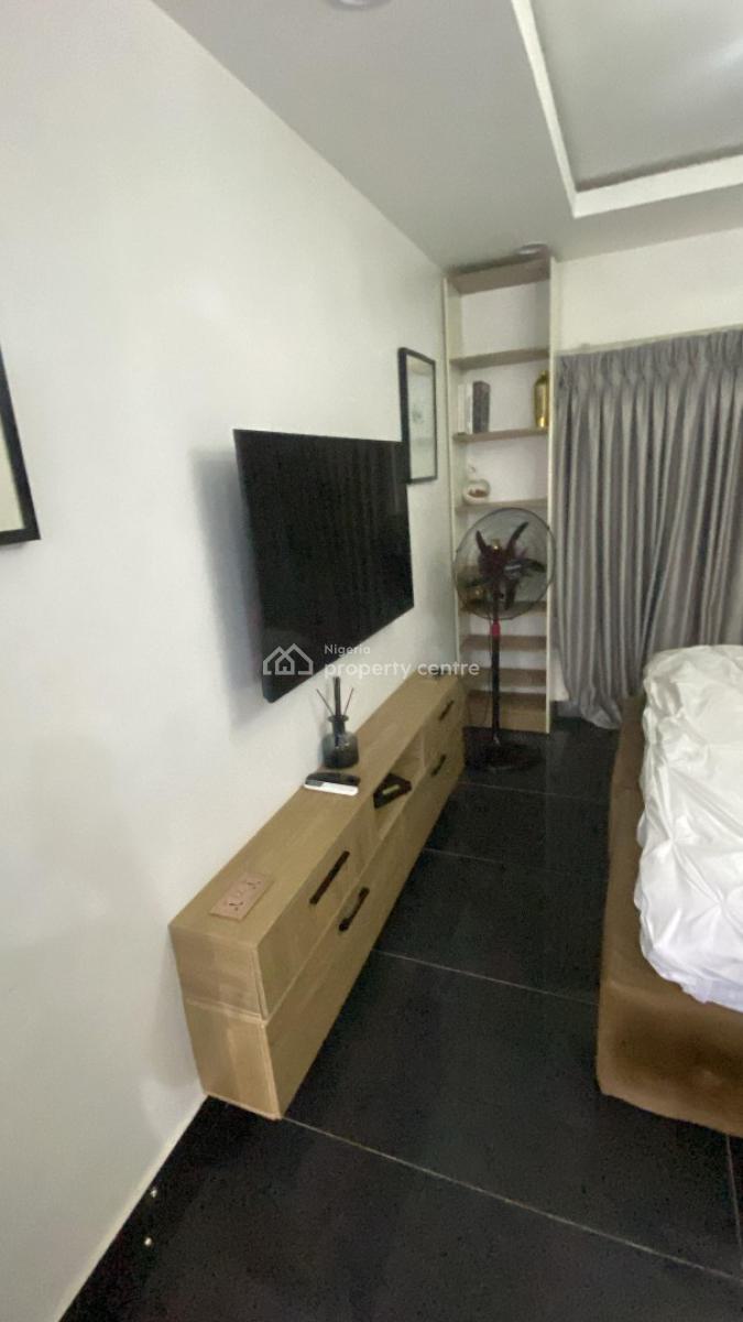 3 Bedrooms Apartment, Ebute Metta East, Yaba, Lagos, Flat / Apartment Short Let