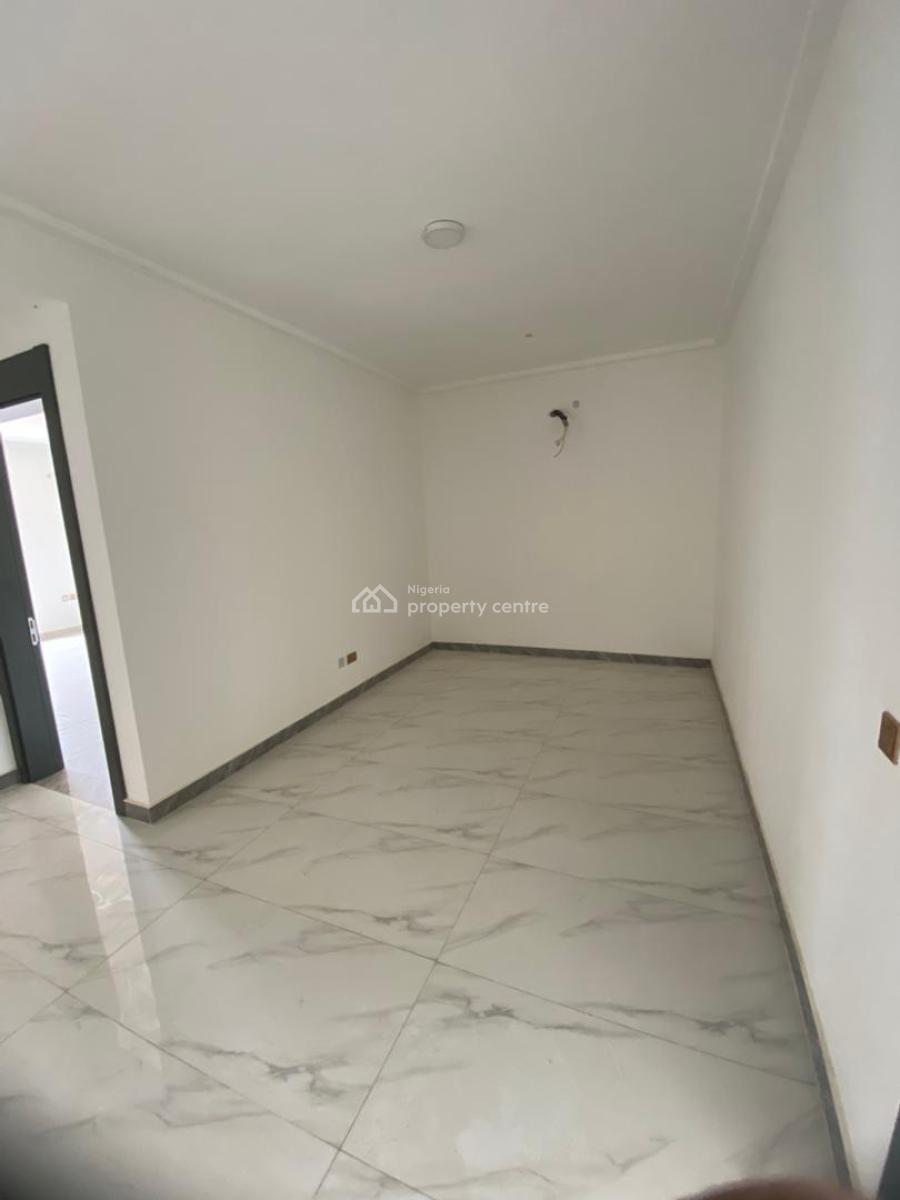 Excellent 5-bedroom Terrace Duplex with Bq, Jahi, Abuja, Terraced Duplex for Sale