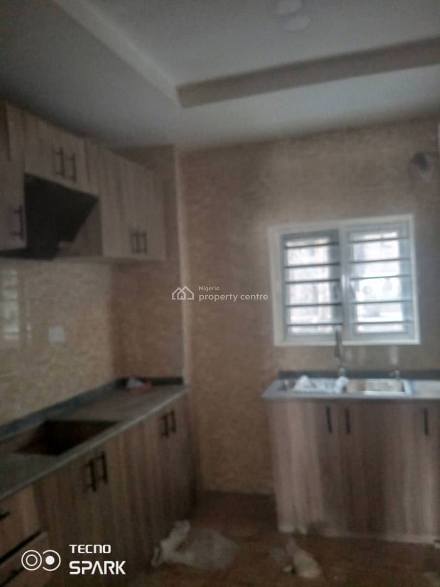 Sharp Good 2 Bedrooms Flat, Ground Floor, Area 1, Garki, Abuja, Flat / Apartment for Rent