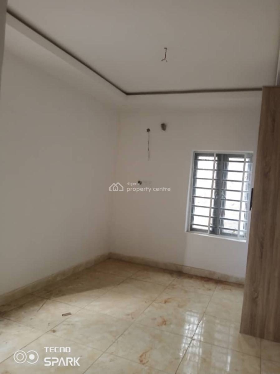 Sharp Good 2 Bedrooms Flat, Ground Floor, Area 1, Garki, Abuja, Flat / Apartment for Rent