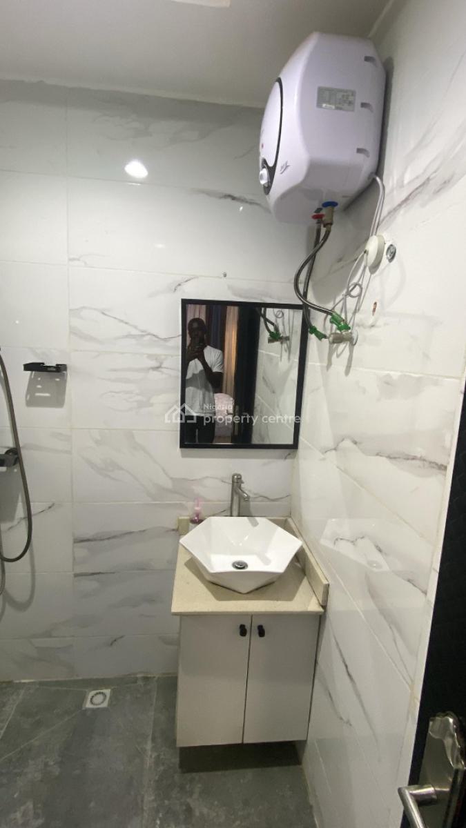 2 Bedrooms  Apartments, Ebute Metta East, Yaba, Lagos, Flat / Apartment Short Let