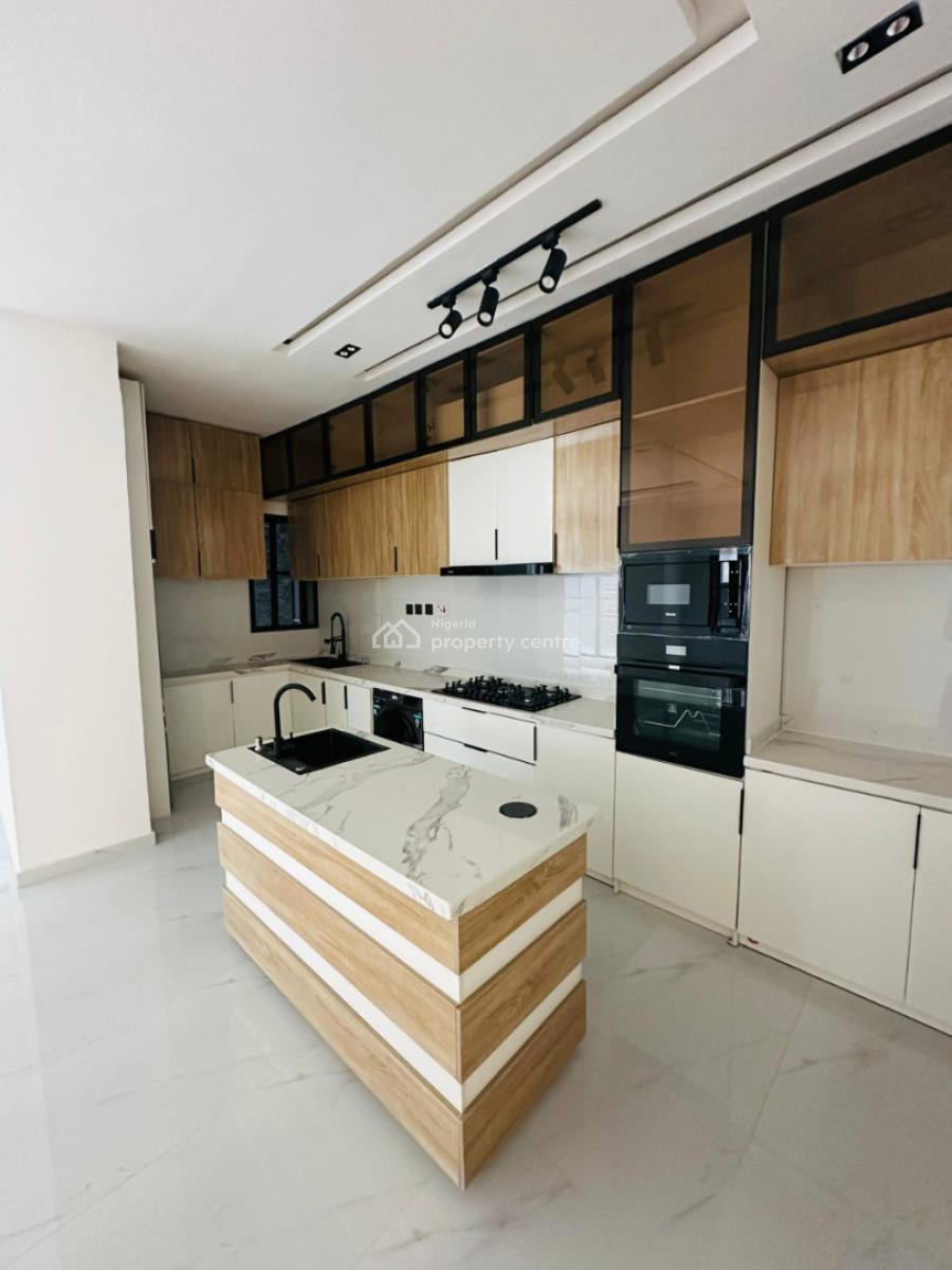 Sophisticated 2 Bedroom Apartment with Gym, Elevator & Pool, Ikate, Lekki, Lagos, Block of Flats for Sale