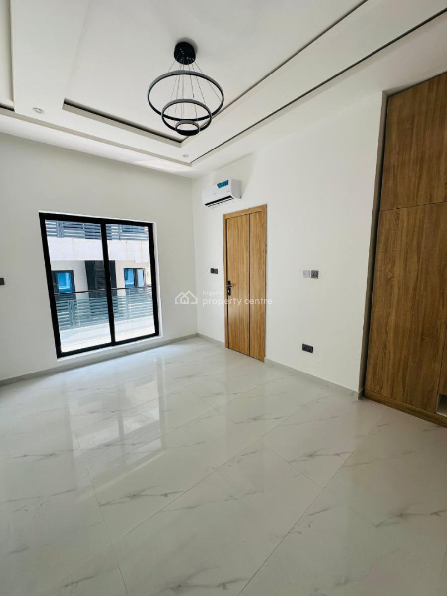 Sophisticated 2 Bedroom Apartment with Gym, Elevator & Pool, Ikate, Lekki, Lagos, Block of Flats for Sale
