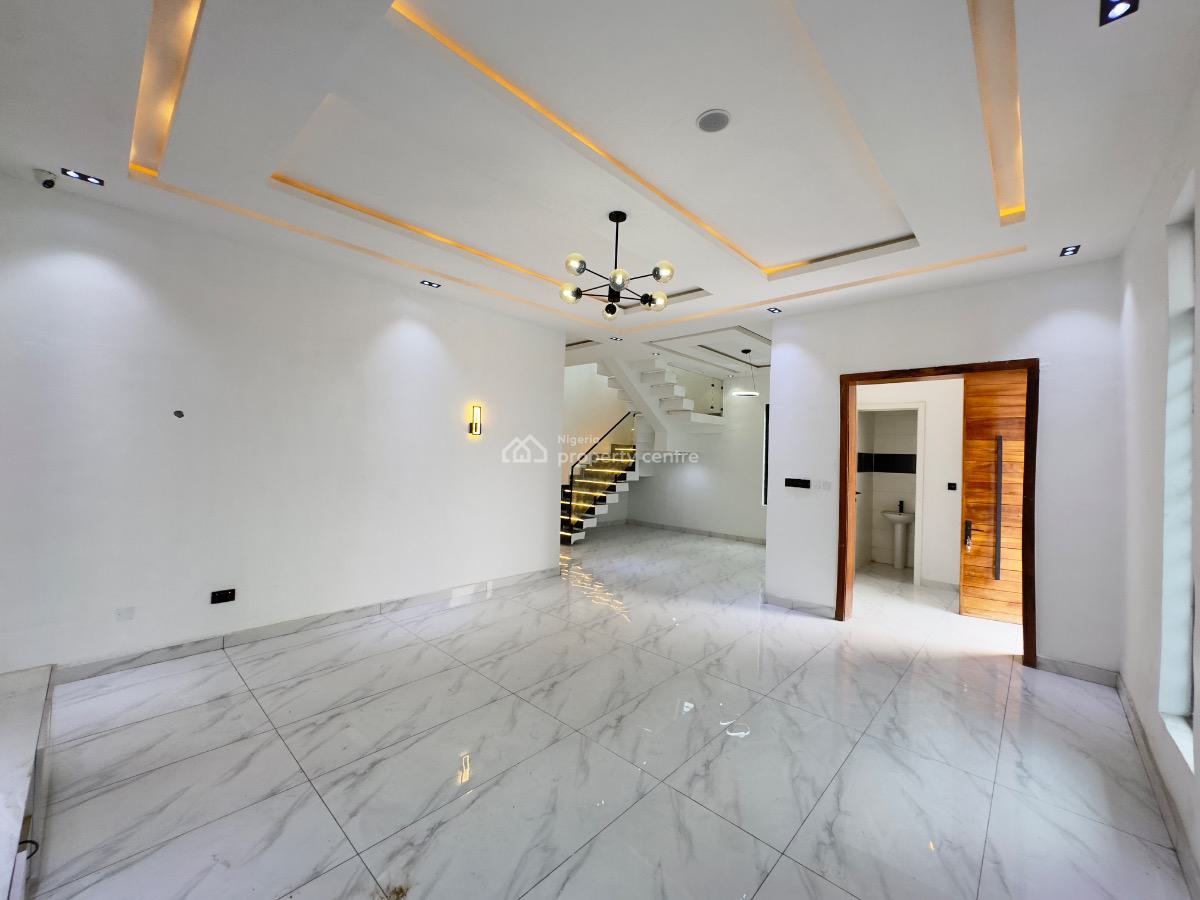 5 Bedroom Fully Detached Duplex with Bq in a Minicourt, Idado, Lekki, Lagos, Detached Duplex for Sale