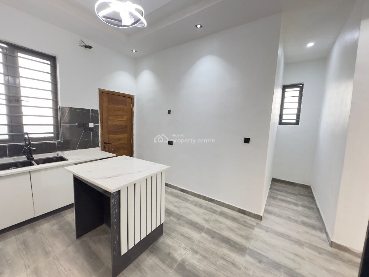 5 Bedroom Fully Detached Duplex with Bq in a Minicourt, Idado, Lekki, Lagos, Detached Duplex for Sale