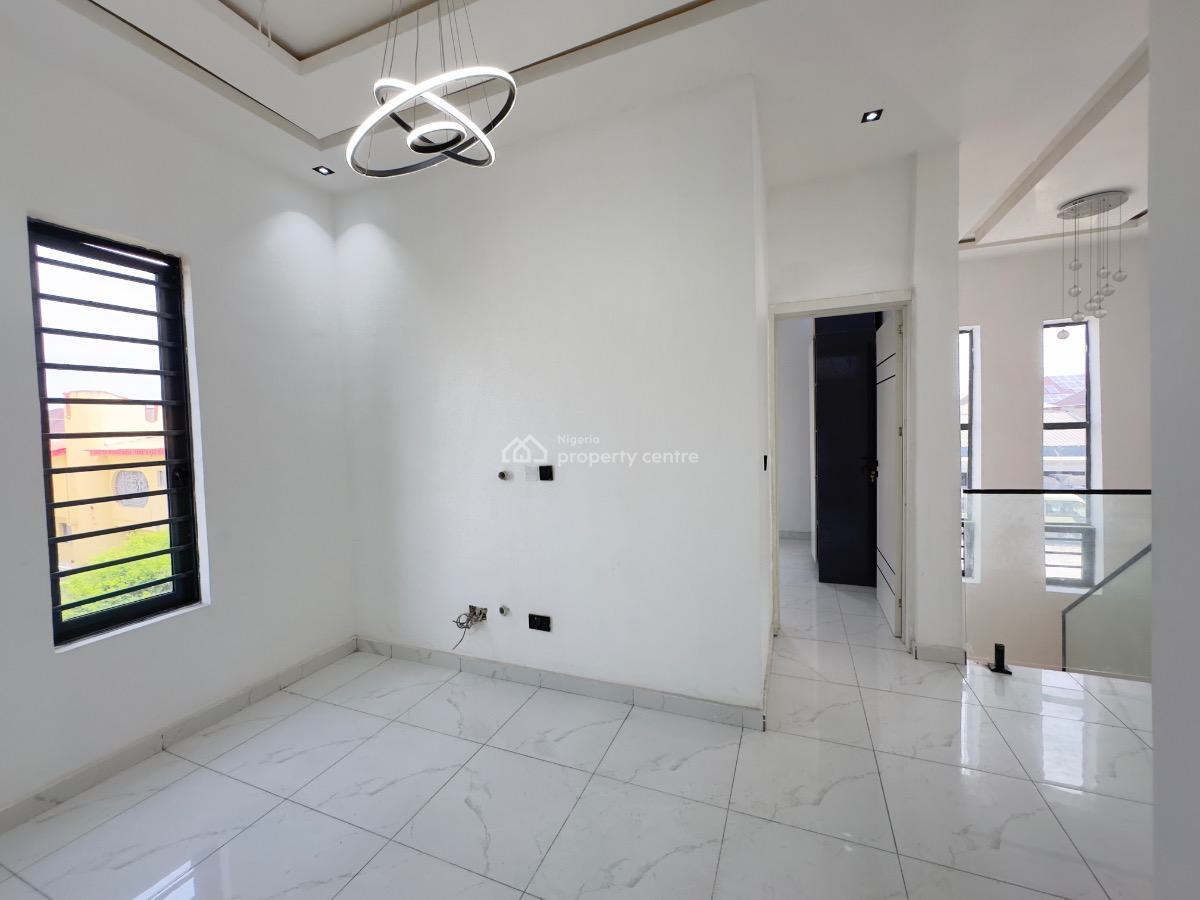 5 Bedroom Fully Detached Duplex with Bq in a Minicourt, Idado, Lekki, Lagos, Detached Duplex for Sale