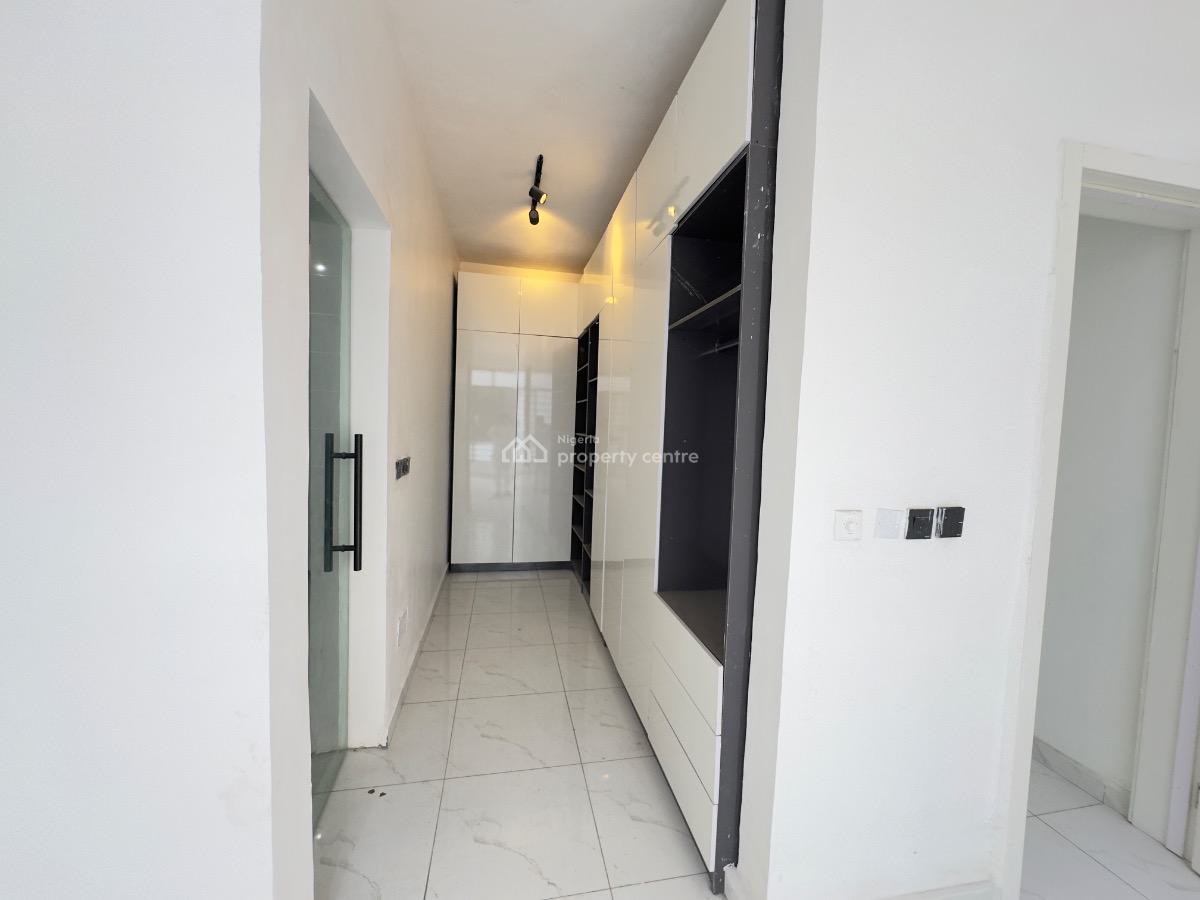 5 Bedroom Fully Detached Duplex with Bq in a Minicourt, Idado, Lekki, Lagos, Detached Duplex for Sale
