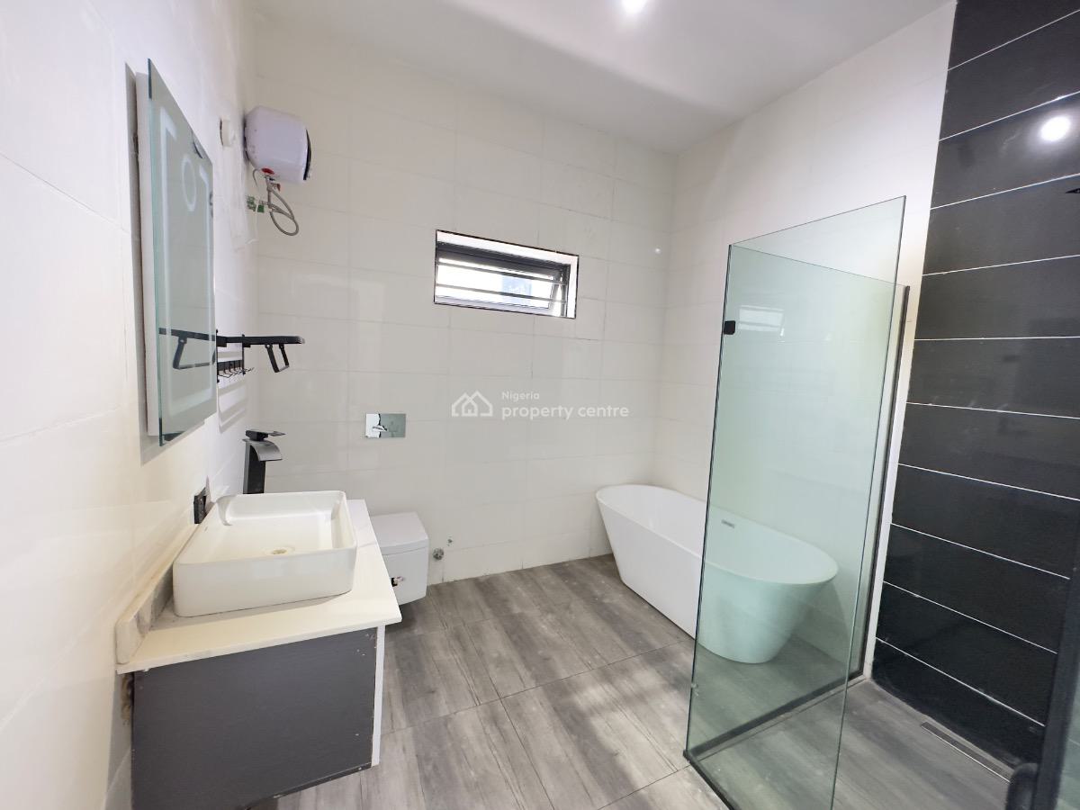 5 Bedroom Fully Detached Duplex with Bq in a Minicourt, Idado, Lekki, Lagos, Detached Duplex for Sale