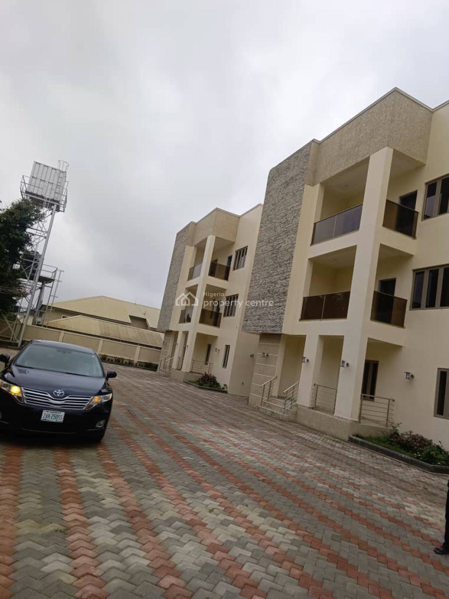 Luxury 6 Bedrooms Duplex, Asokoro District, Abuja, Semi-detached Duplex for Rent
