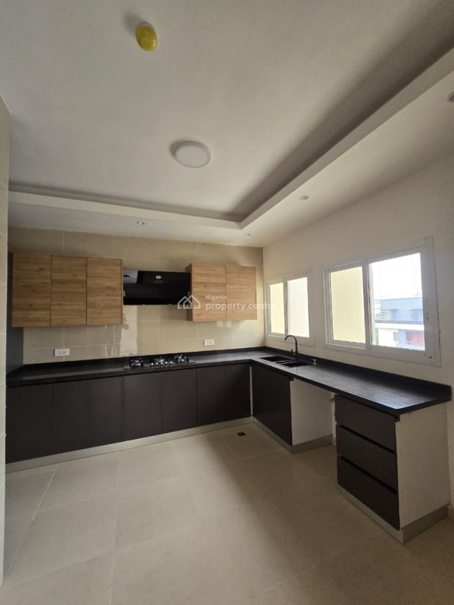 Exquisite Luxury Serviced 3 Bedroom Flat with a Room Bq, Lekki Phase 1, Lekki, Lagos, Flat / Apartment for Rent