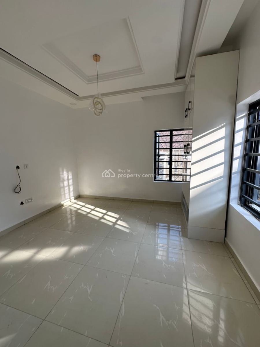 4 Bedroom Semi Detached Duplex with Bq , 2 Living Room, Lugbe District, Abuja, Semi-detached Duplex for Sale