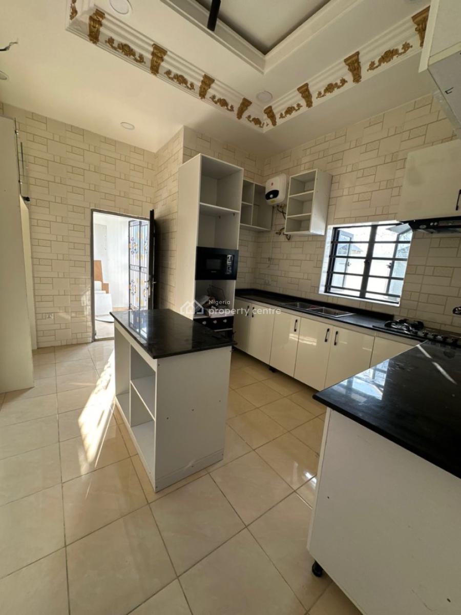 4 Bedroom Semi Detached Duplex with Bq , 2 Living Room, Lugbe District, Abuja, Semi-detached Duplex for Sale