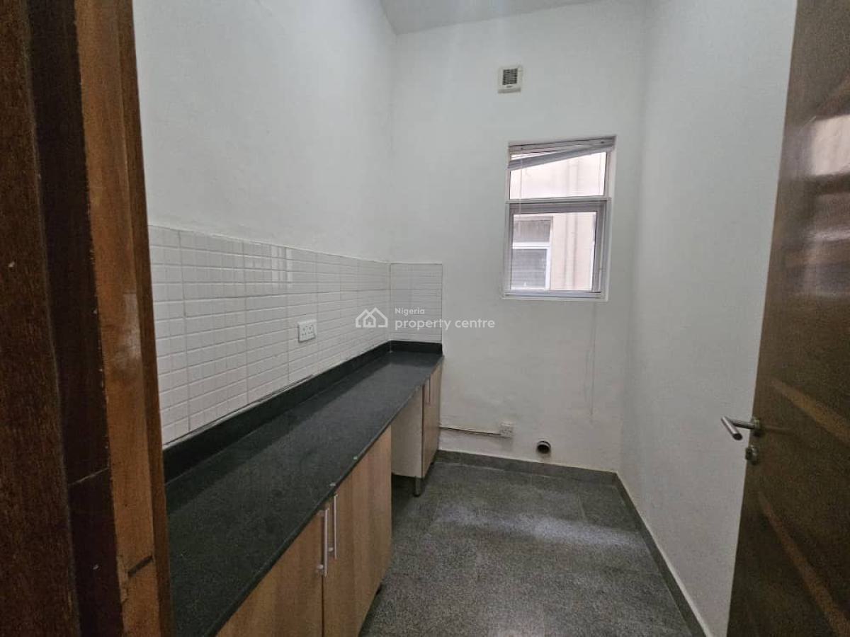 Waterfront 3 Bedroom Apartment with Bq, Banana Island, Ikoyi, Lagos, Block of Flats for Sale