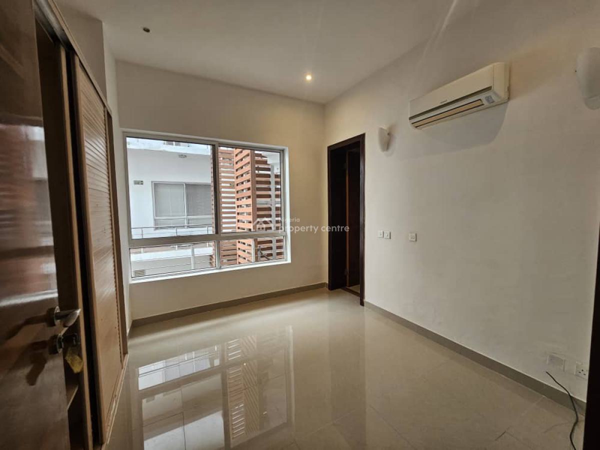 Waterfront 3 Bedroom Apartment with Bq, Banana Island, Ikoyi, Lagos, Block of Flats for Sale