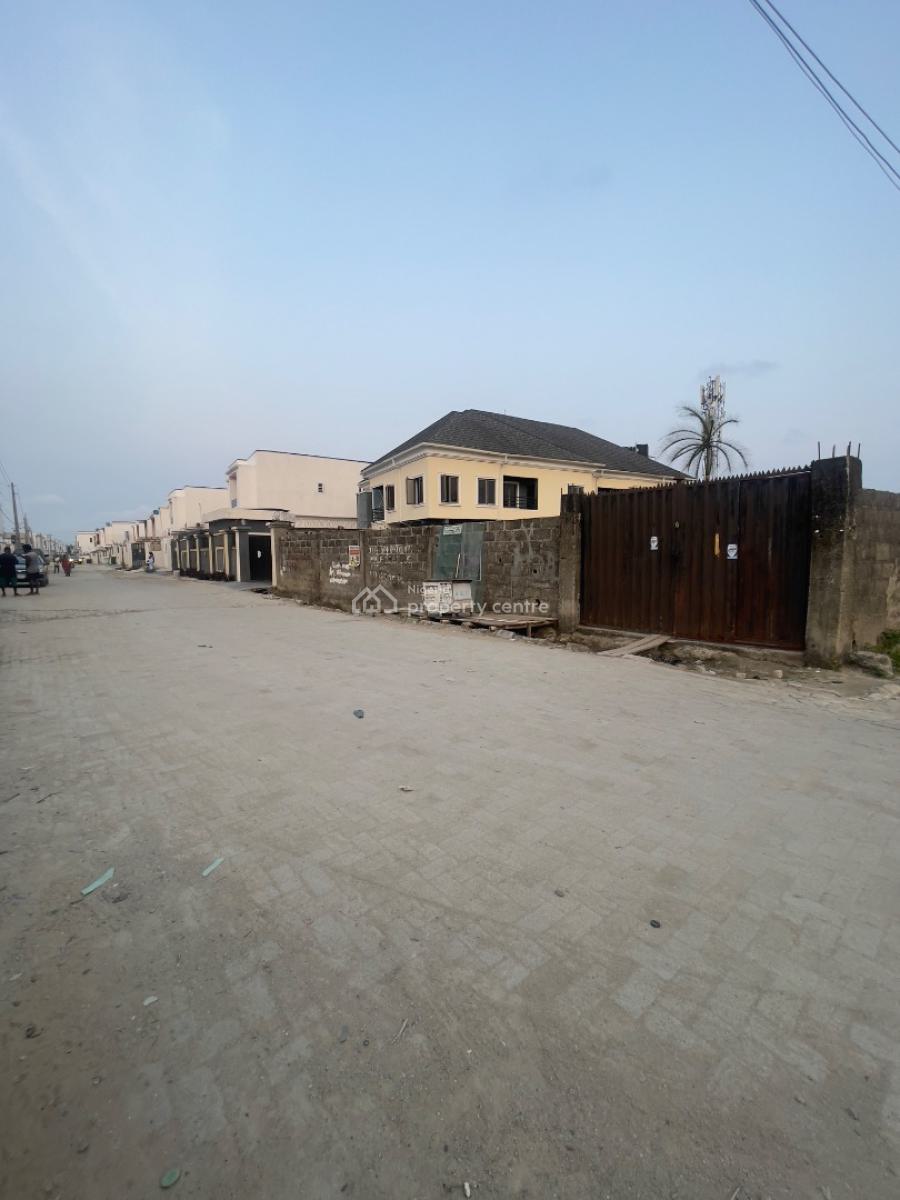 More Than One Plot of  Corner Piece Land 675sqm  for Lease, General Paint, Abraham Adesonya, Ajah, Lagos, Commercial Land for Rent