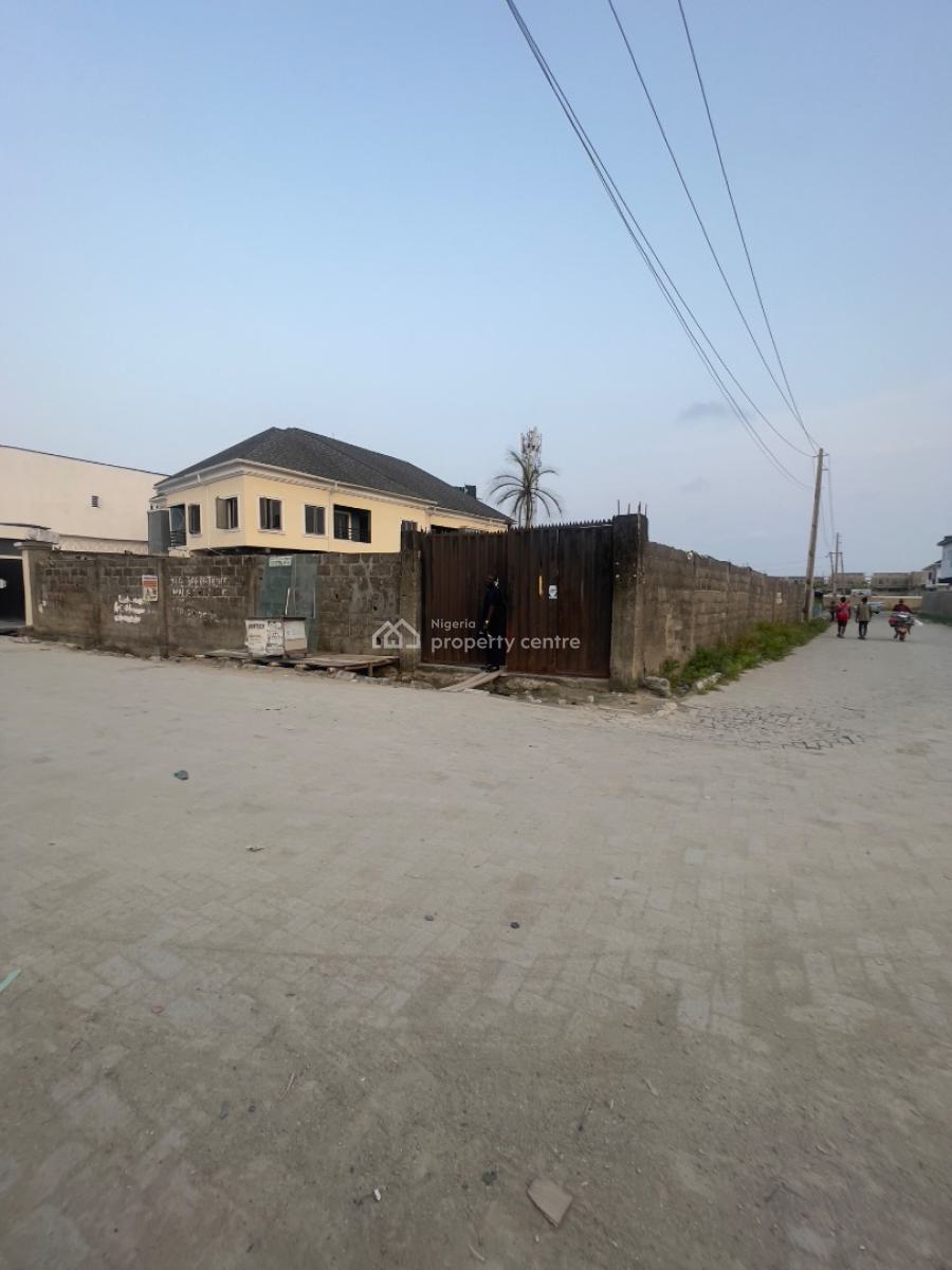 More Than One Plot of  Corner Piece Land 675sqm  for Lease, General Paint, Abraham Adesonya, Ajah, Lagos, Commercial Land for Rent