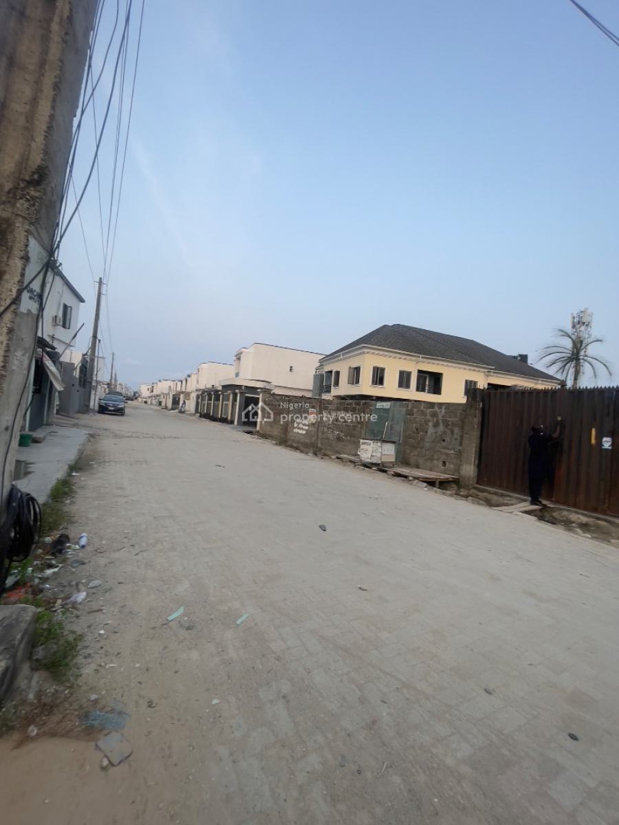 More Than One Plot of  Corner Piece Land 675sqm  for Lease, General Paint, Abraham Adesonya, Ajah, Lagos, Commercial Land for Rent