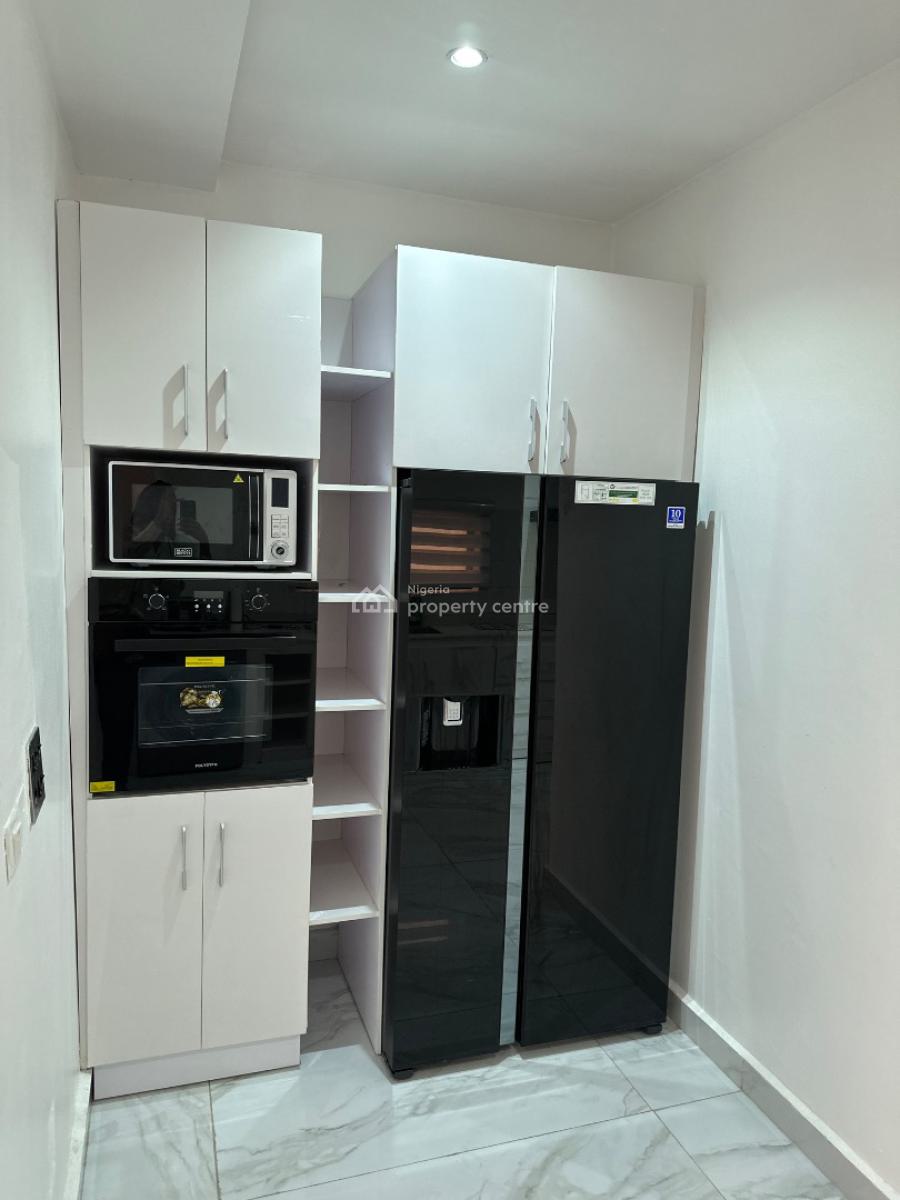Nicely Furnished 2 Bedroom Apartment, Off Admiralty Way, Lekki Phase 1, Lekki, Lagos, Flat / Apartment for Rent