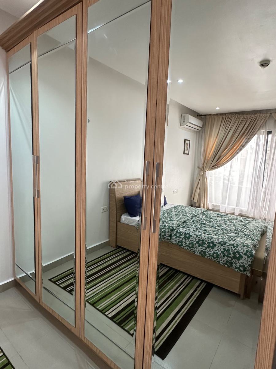 Nicely Furnished 2 Bedroom Apartment, Off Admiralty Way, Lekki Phase 1, Lekki, Lagos, Flat / Apartment for Rent