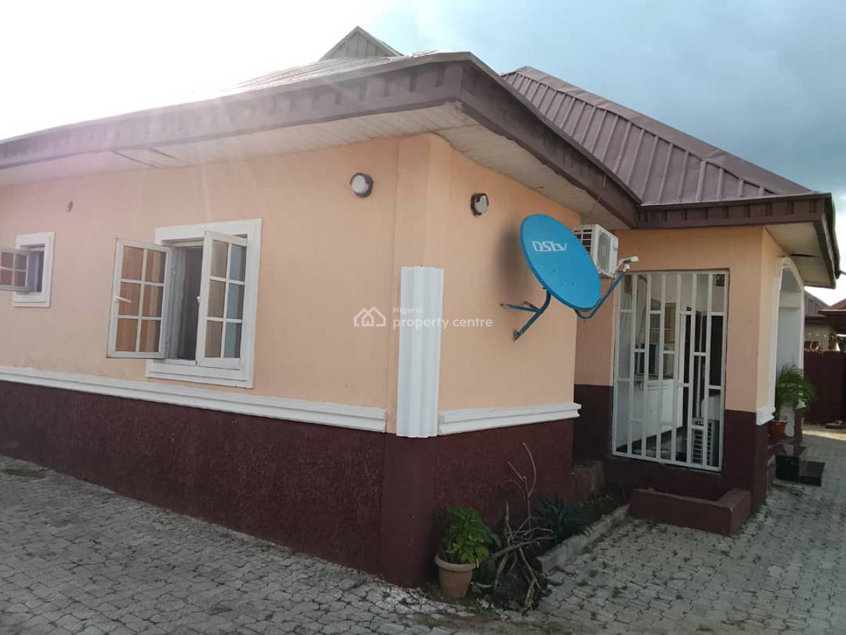 Lovely Pop 3 Bedroom Bungalow with 2 Bedroom Bq, Along Airport Roa, Lugbe District, Abuja, Detached Bungalow for Sale