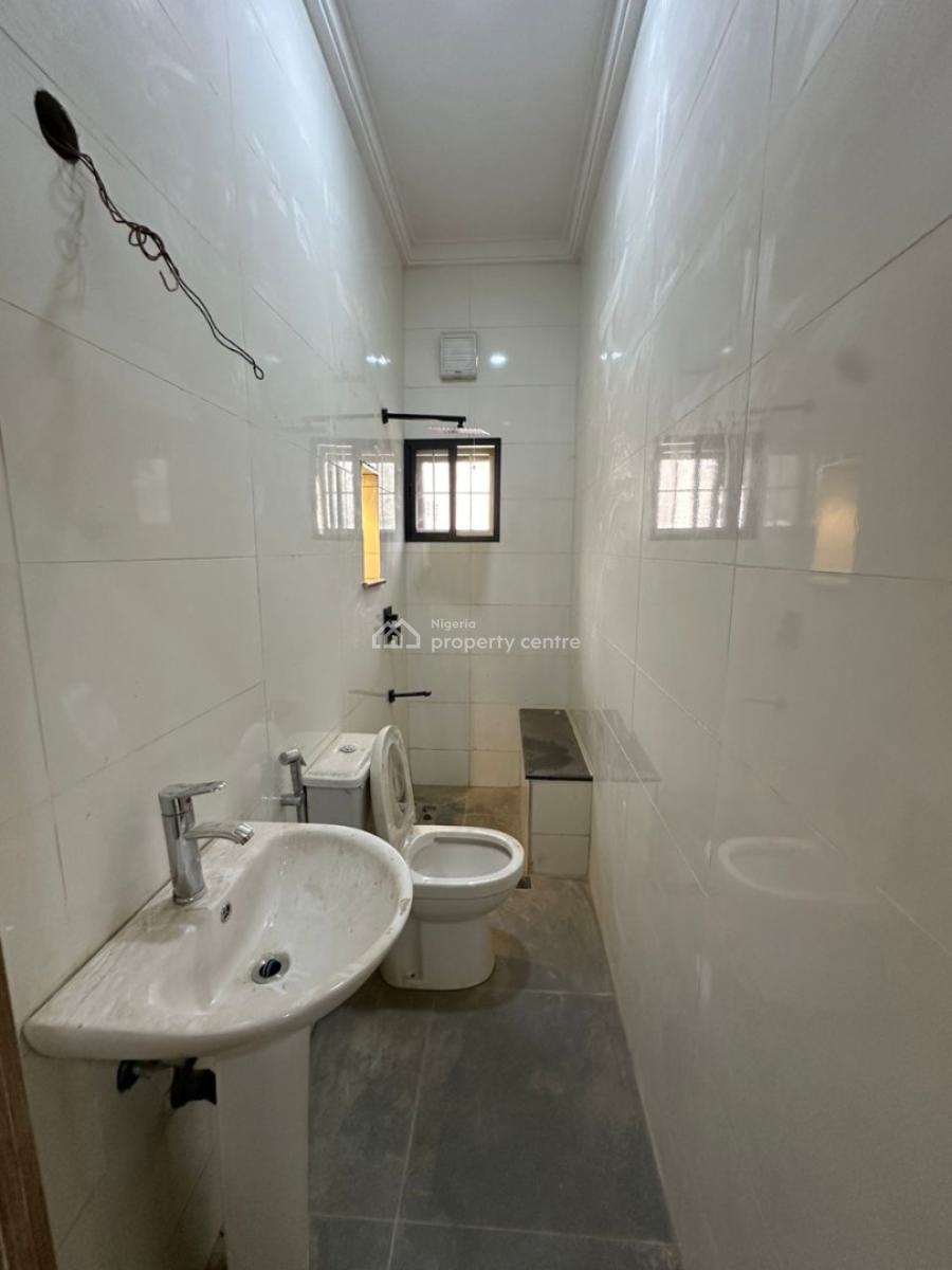 Newly Built 3 Bedroom Apartment with Bq, American International School, Durumi, Abuja, Flat / Apartment for Sale