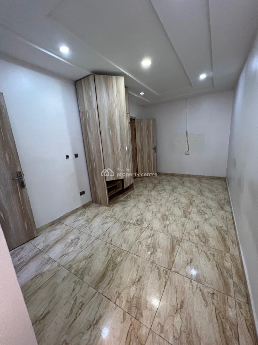 Beautiful Shared Apartment in a Serviced Estate with Pool and Gym, Victoria Bay Estate, Royal Pine, Orchid Road, Lekki, Lagos, Self Contain (single Rooms) for Rent