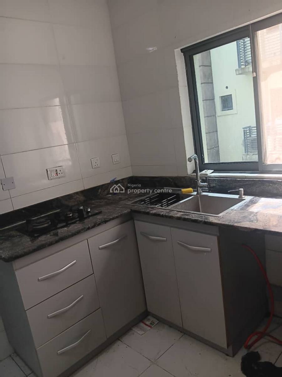 Luxury 2 Bedroom Apartment with 24 Hours Power Supply, Fara Park Estate, Sangotedo, Ajah, Lagos, Flat / Apartment for Rent