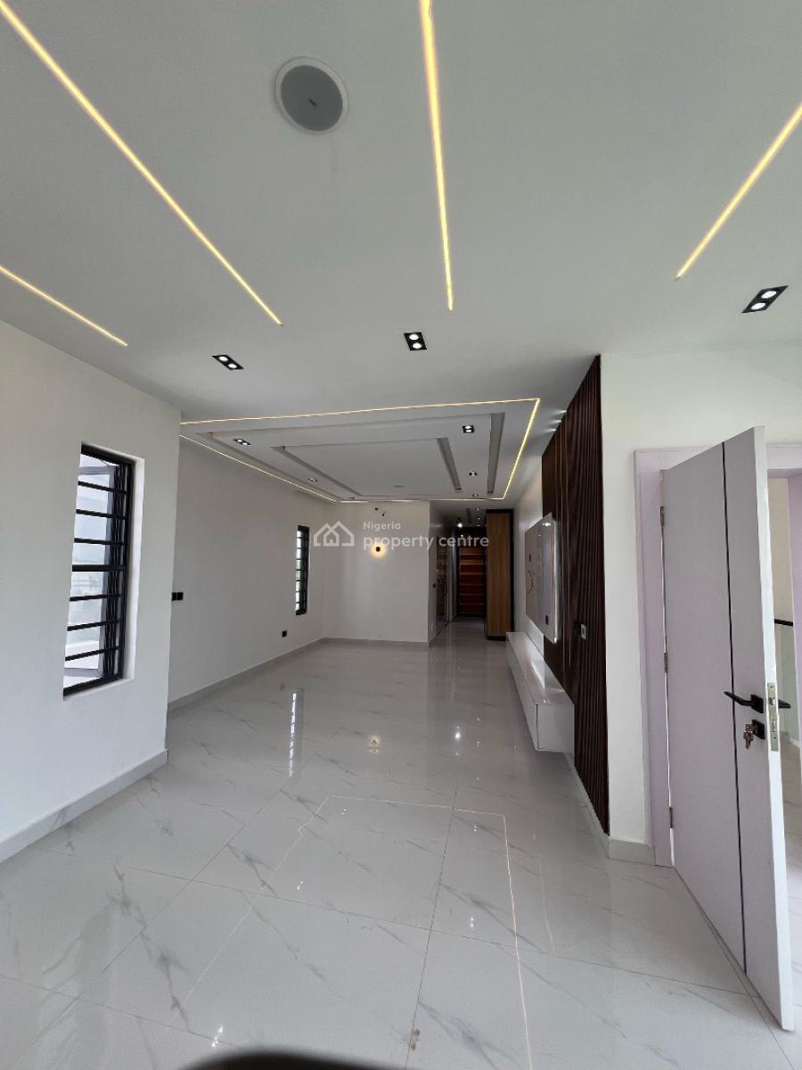 Sophisticated Detached House in Exclusive Neighborhood, Ajah, Lagos, Detached Duplex for Sale