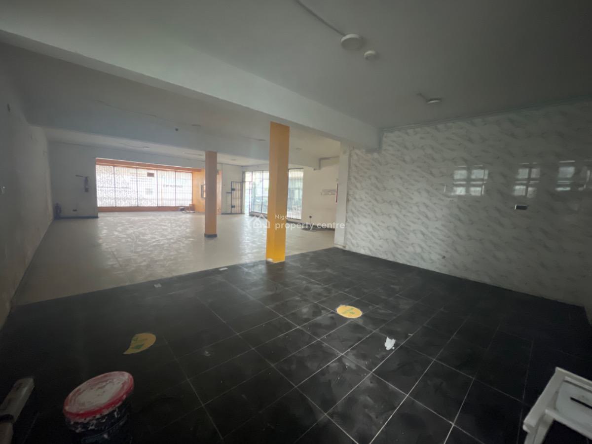 a Spacious Commercial Space for Shop / Office, Lekki Phase 1, Lekki, Lagos, Plaza / Complex / Mall for Rent