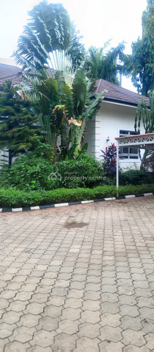6 Bedrooms Villa + 2 Bedrooms Detached Guest Charlet + 2 Bq, Asokoro District, Abuja, Detached Duplex for Rent